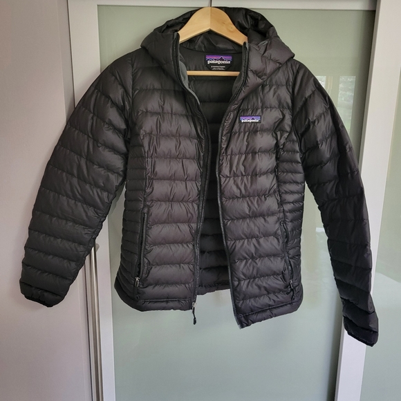 Patagonia Jackets & Coats Patagonia Womens Down Sweater Hoody Black